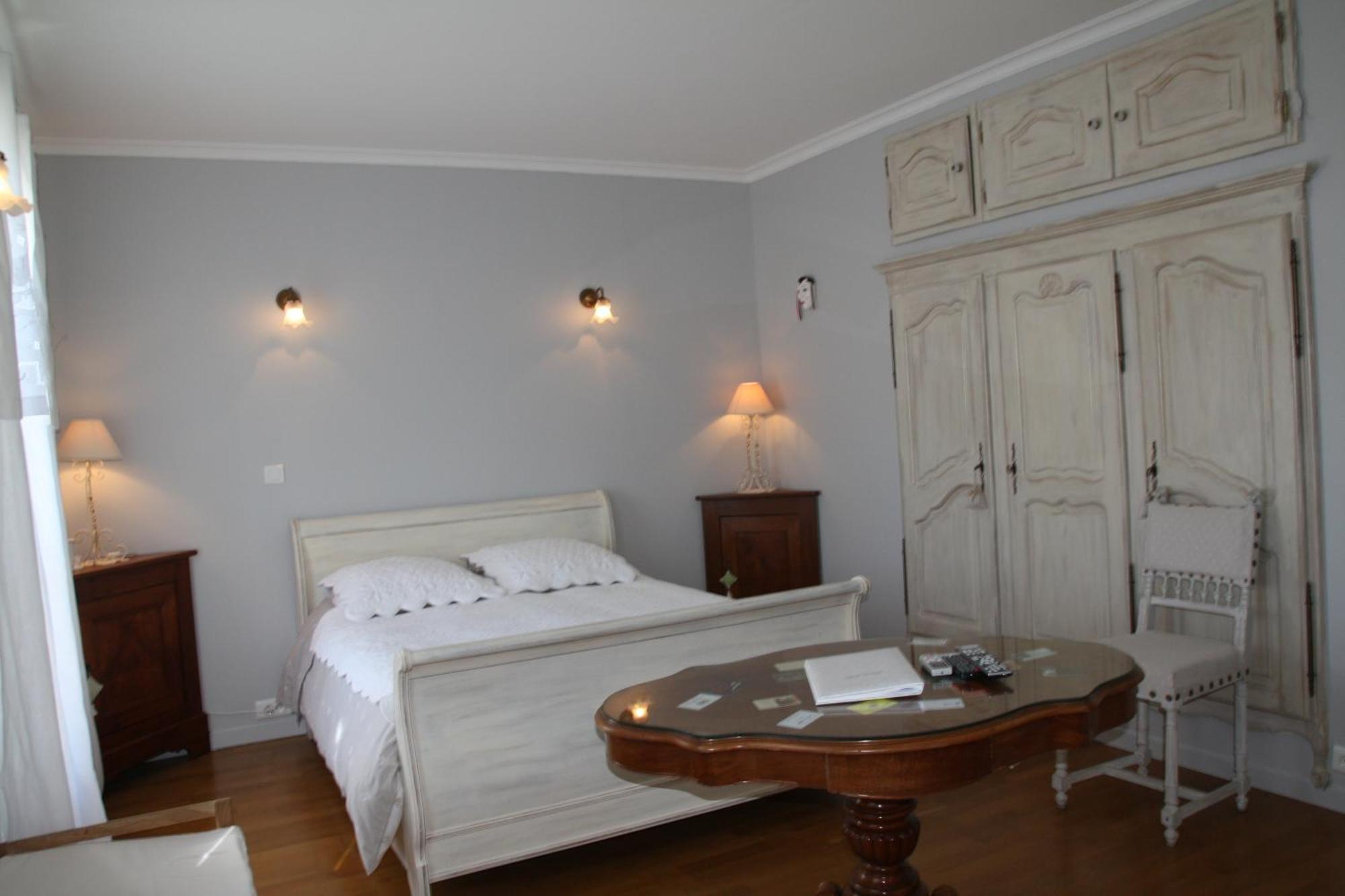 Hotel Lou Pero Mousco Saint-Paul-en-Forêt Habitación foto