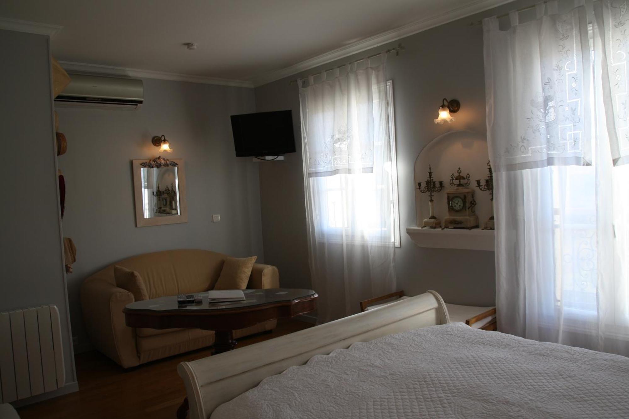 Hotel Lou Pero Mousco Saint-Paul-en-Forêt Habitación foto